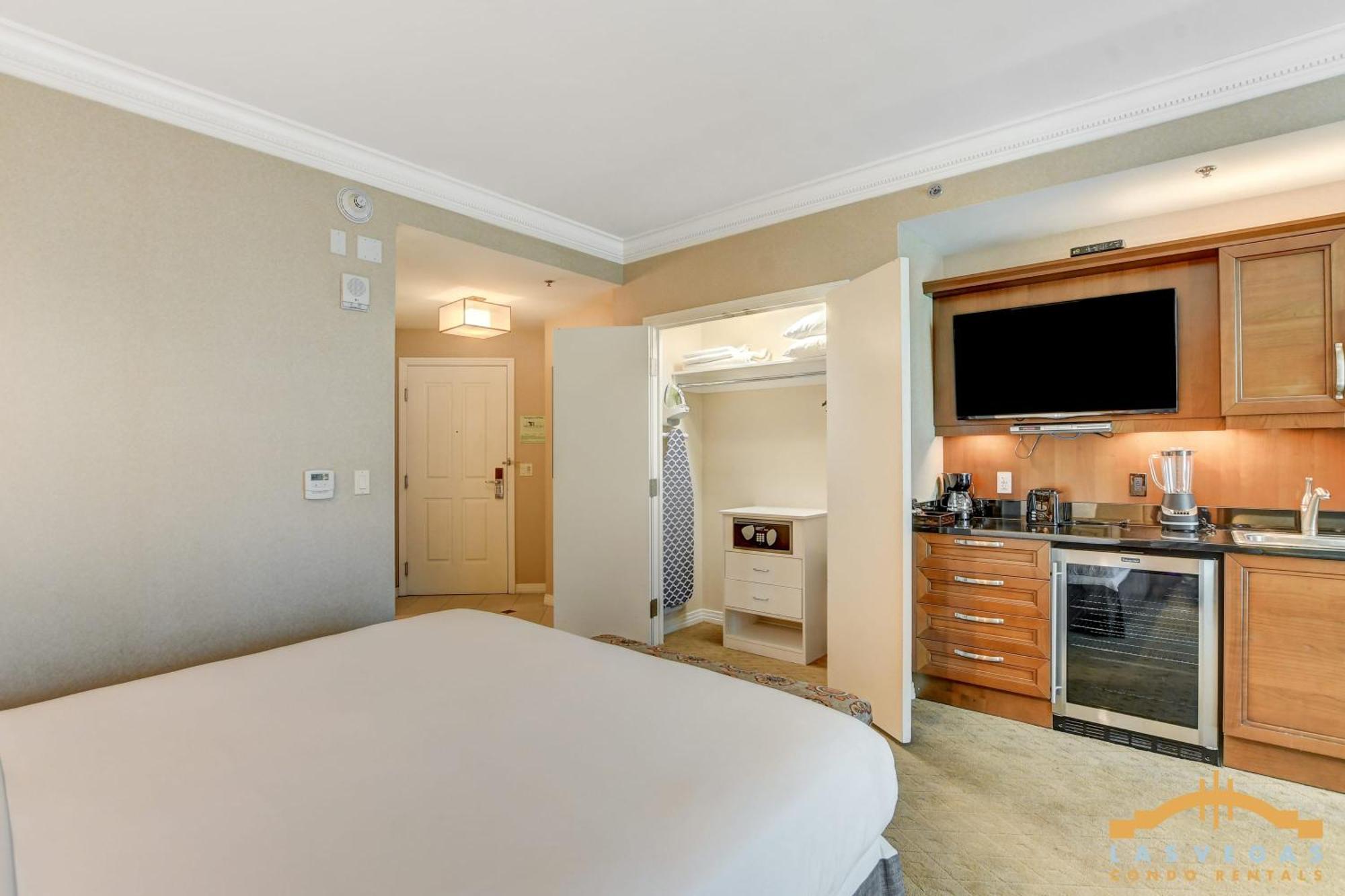 Mgm Signature-06-711 Strip View Jacuzzi Studio Λας Βέγκας Εξωτερικό φωτογραφία